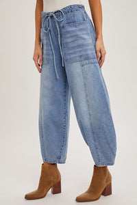 Lt.Wash Denim Mid-Waist Drawstrings Barrel Jeans