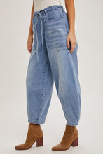 Lt.Wash Denim Mid-Waist Drawstrings Barrel Jeans