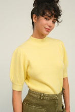 Creamy Yellow Short Sleeve Sweater With Puff Sleeves