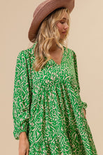 Green/Cream Woven Printed Dress With Side Pocket