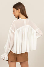 Off White Flowy Blouse With Gathered Cuffs