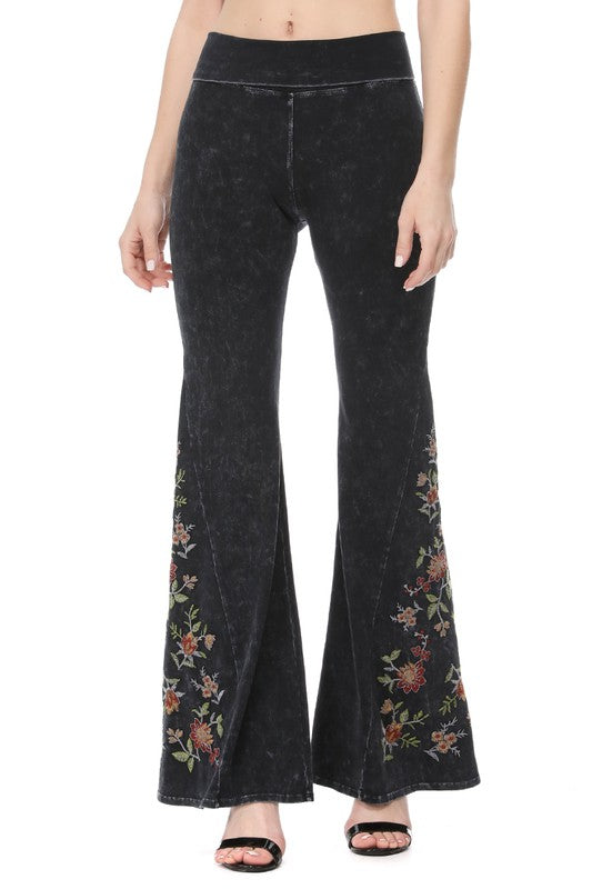 Black Mineral Wash Floral Embroidered Flare Yoga Pants – Aquarius Brand